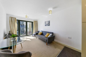 Luxe 1 bed flat 5 mins to Stratford - Free Parking